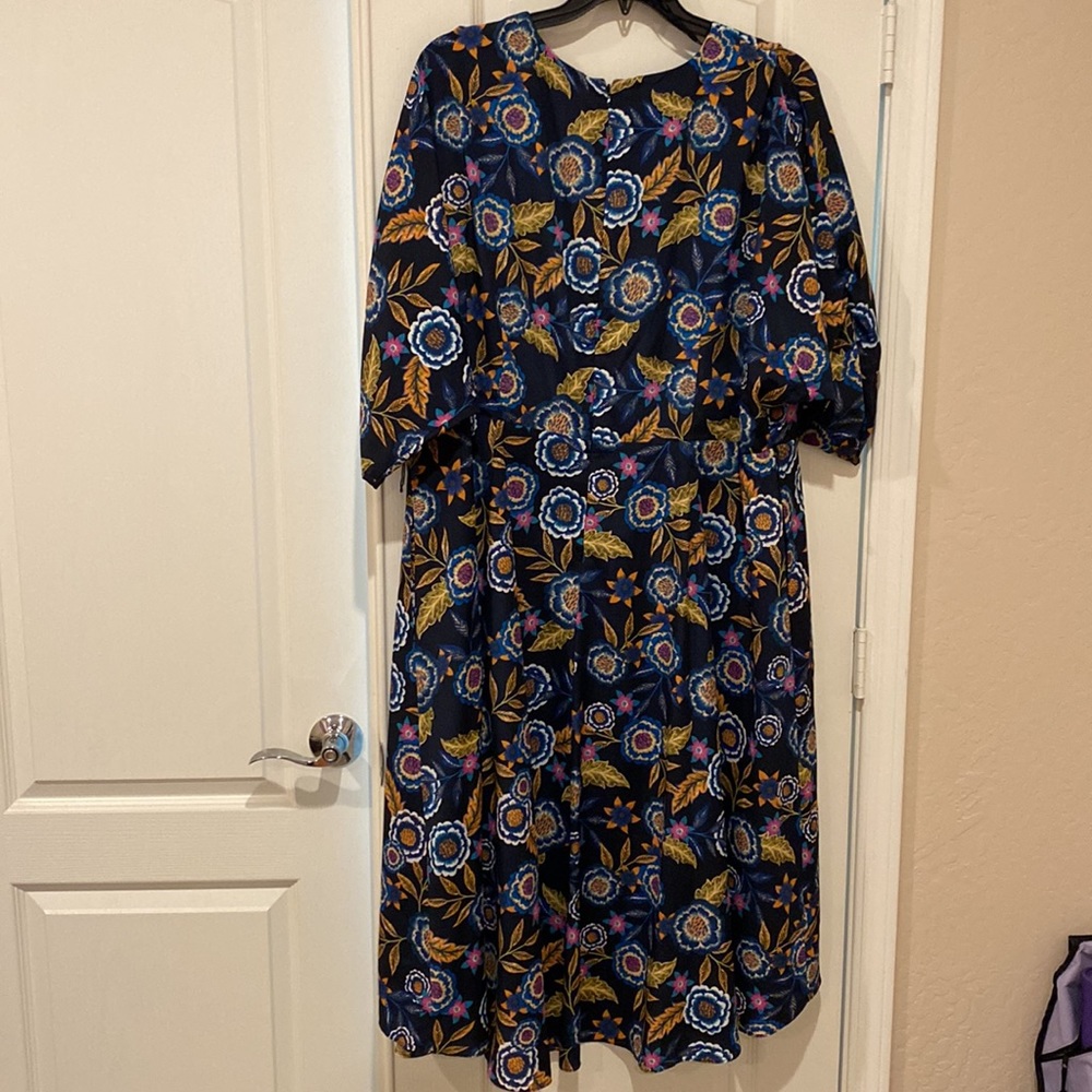Eliza J Floral Midi Dress (Size 22)